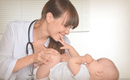 Encuentra un pediatra para tu bebé